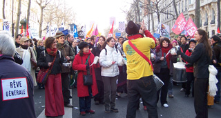 Manifestations : au coeur du cortège parisien