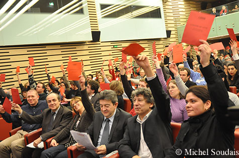 Illustration - Mélenchon se lance en campagne avec le soutien du Parti de gauche