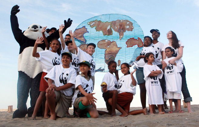 Des membres du World Wide Fund (WWF) le 7 Décembre en 2011 à Durban. - AFP / Rajesh Jantilal
