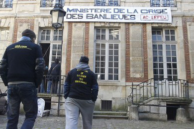 Avec AClefeu, au ministère de la Crise des banlieues