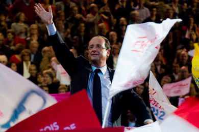 À Bercy, François Hollande se pose en archi-favori
