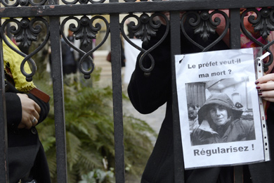 À Lille, les sans-papiers suspendent leur grève de la faim