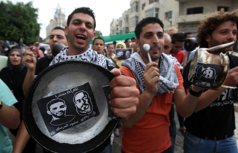Ramallah le 29 mai 2012 : manifestation pour la libération de Mahmoud Sarsak et Akram al-Rikhawi. - ABBAS MOMANI / AFP