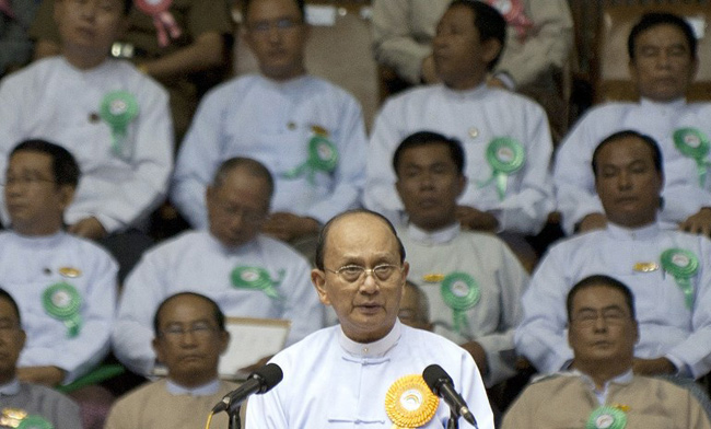 Thein Sein le 2 juin à Yangon - Photo : AFP / Ye Aung THU