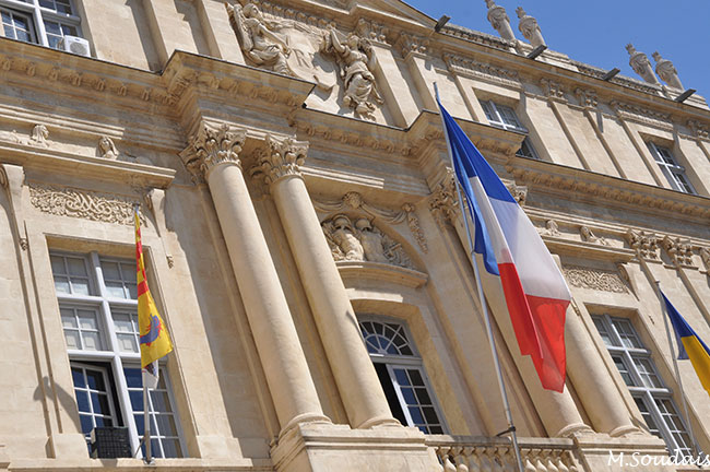 Illustration - À Arles, une partie du Front de gauche se présente contre le maire PCF