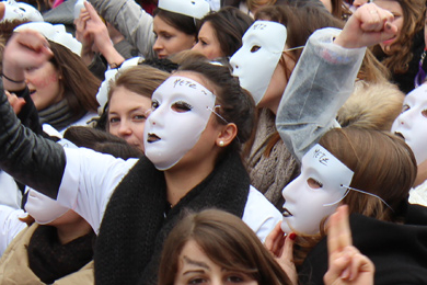 Sages-femmes : nouvelle manif pour un statut rénové
