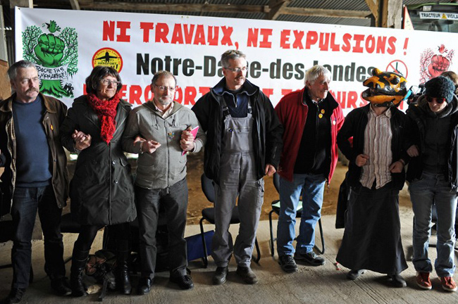 Conférence de presse des opposants au projet d’aéroport, 27 février 2014. - JEAN-SEBASTIEN EVRARD / AFP
