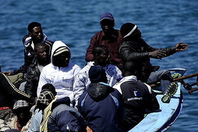 L’armée française est-elle responsable de la mort de migrants naufragés ?