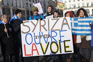 Manifestation à Paris en réaction aux pressions de la BCE sur la Grèce