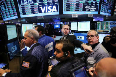 1 000 milliards de dollars : distribution record à Wall Street