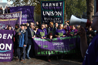 Royaume-Uni : Cameron veut mettre les syndicats à terre