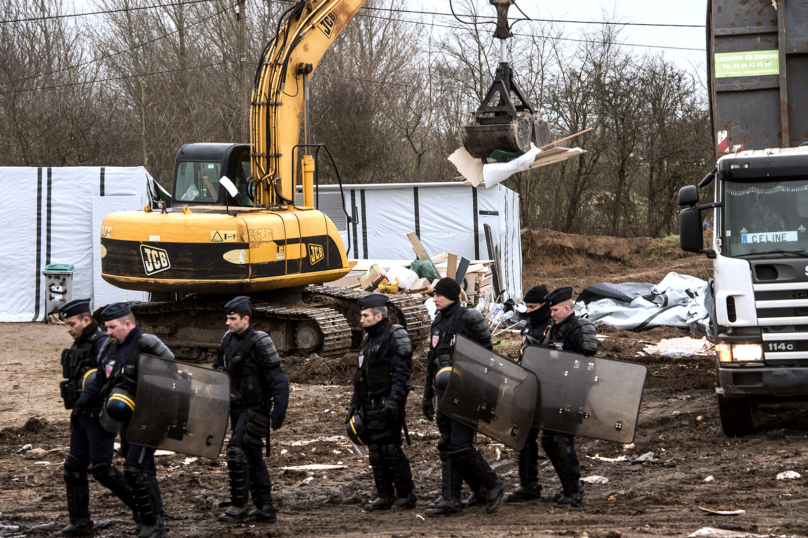 Calais : l’évacuation partielle de la « jungle » aura bien lieu