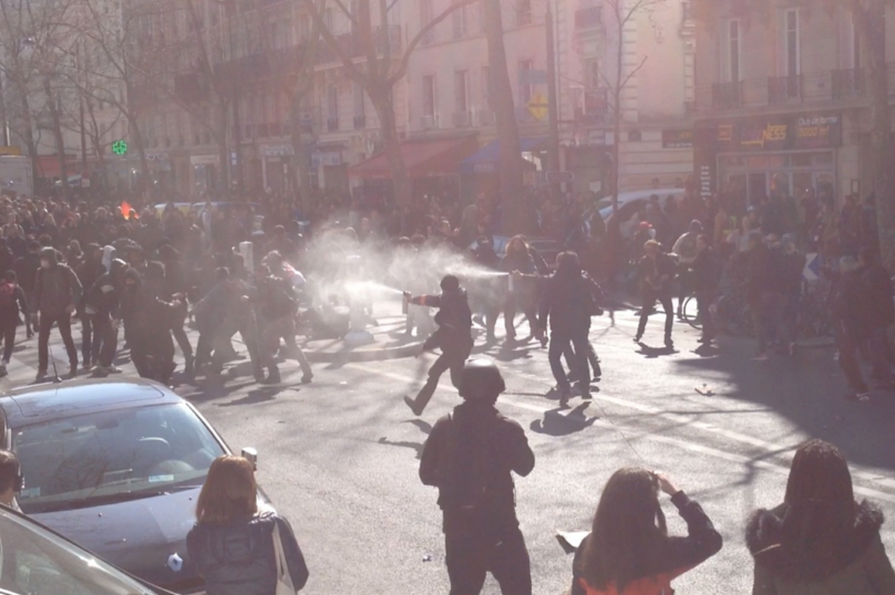 Détermination intacte et scènes de violence dans la manifestation lycéenne à Paris