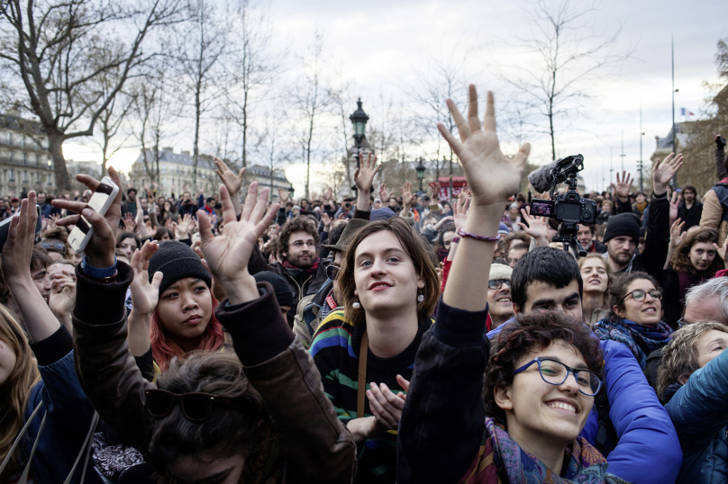 Sur les pavés, des idées