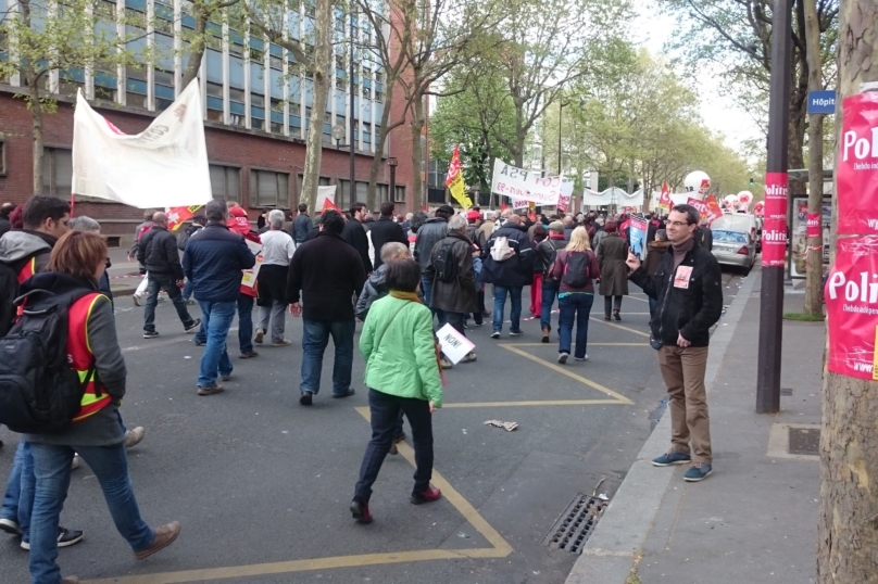 Présence de Politis dans les manifestations contre le projet de loi travail