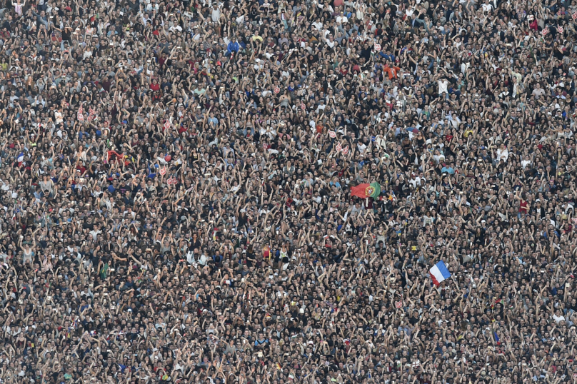 Fan-zones, pompes à fric