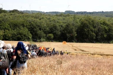 Bure : 400 militants anti-nucléaire ont réinvesti le bois