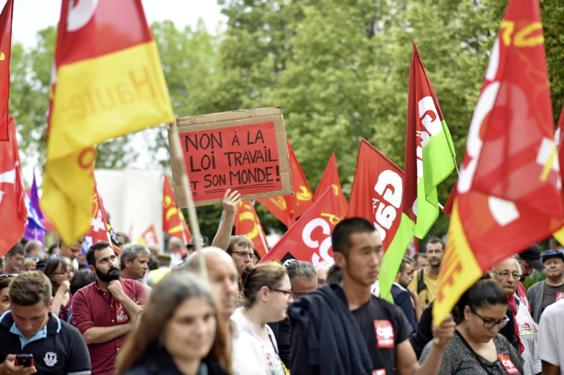 Déconstruction sur mesure du droit du travail