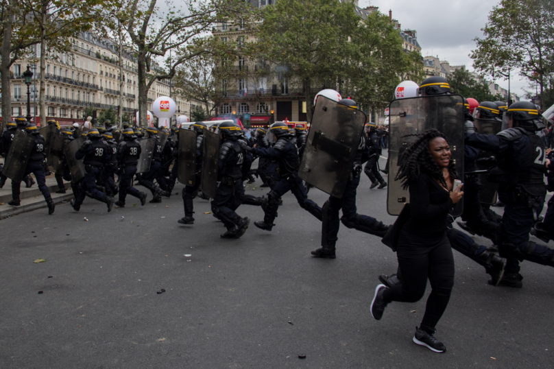 Syndicaliste blessé à l’œil : deux vidéos pointent la responsabilité des CRS