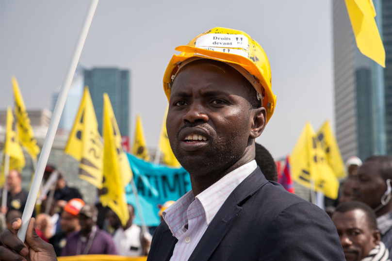 Sous-traitance : Quel droit de grève pour les travailleurs sans papiers ?