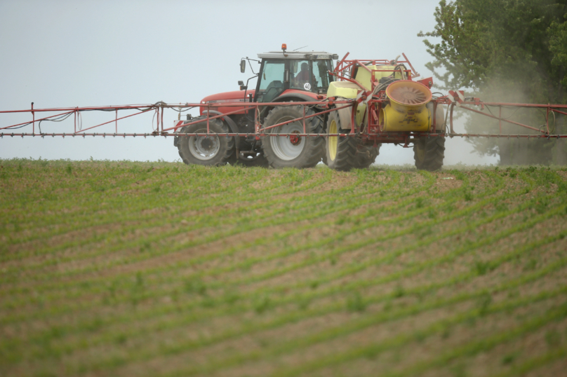 Pesticides : le glyphosate bientôt maintenu en Europe ?