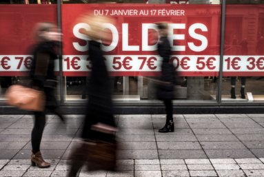 Les écrans publicitaires arrivent dans les rues de Paris
