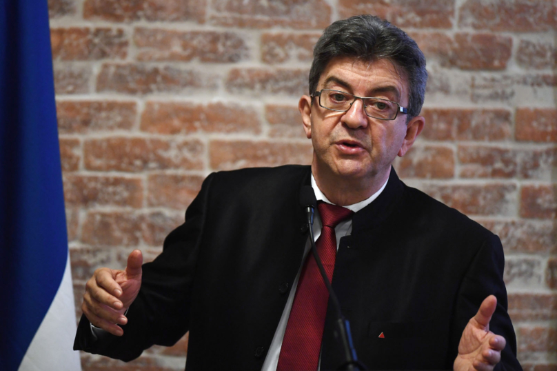 Mélenchon veut le retour d’un service national