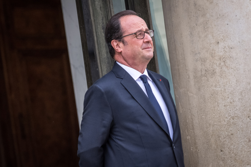 De quoi se mêle François Hollande ?