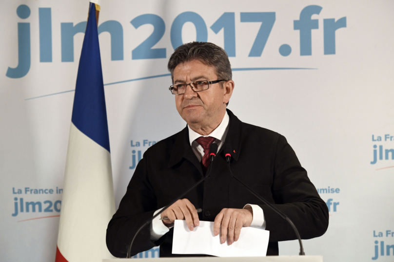 Mélenchon, ému et amer