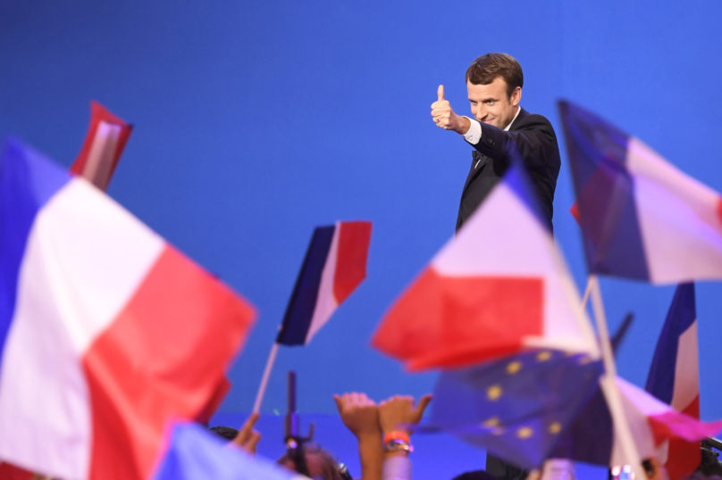 Emmanuel Macron : trois petits tours et puis s’en va