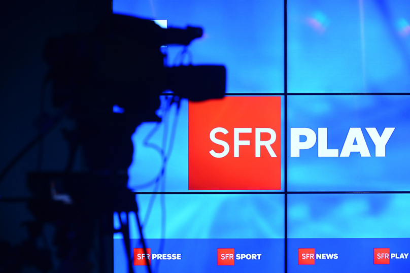 SFR : Main basse sur le foot