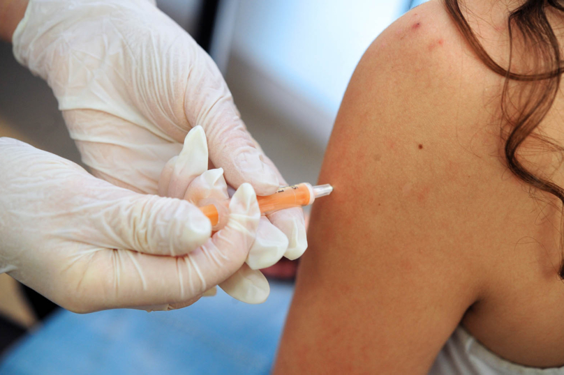 Vaccins : « On ne peut pas restaurer la confiance en passant par l’obligation ! »