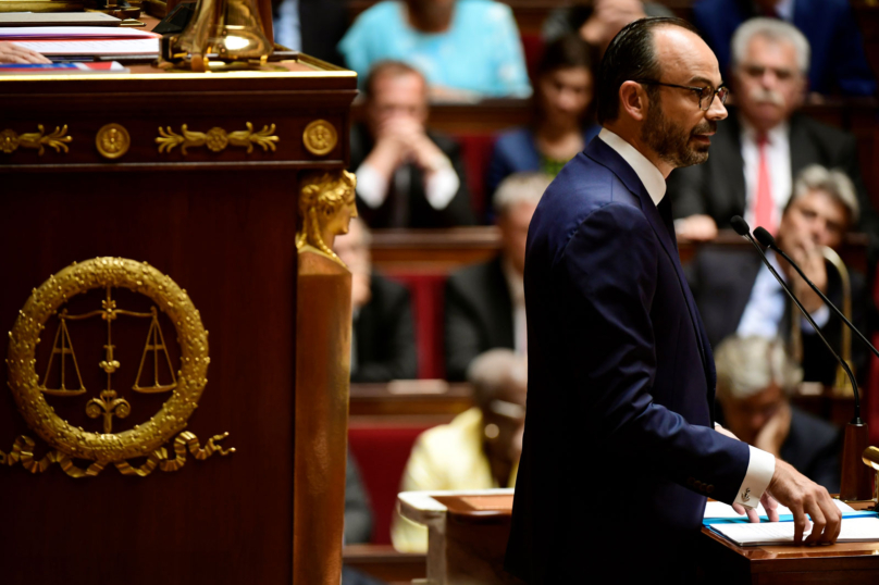 Édouard Philippe promet une politique « à droite toute »