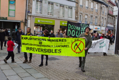 En Bretagne, un festival contre les projets miniers