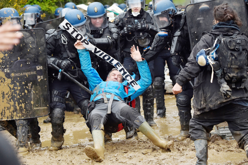 NDDL : Zone à détruire