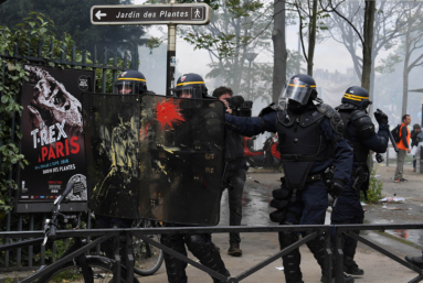 Premier Mai : une main brisée pour avoir manifesté