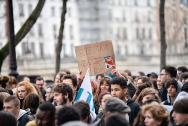 Des élèves sont-ils discriminés par Parcoursup selon leur lycée d’origine ?