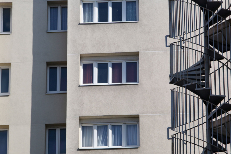 Logement : une loi de régression sociale