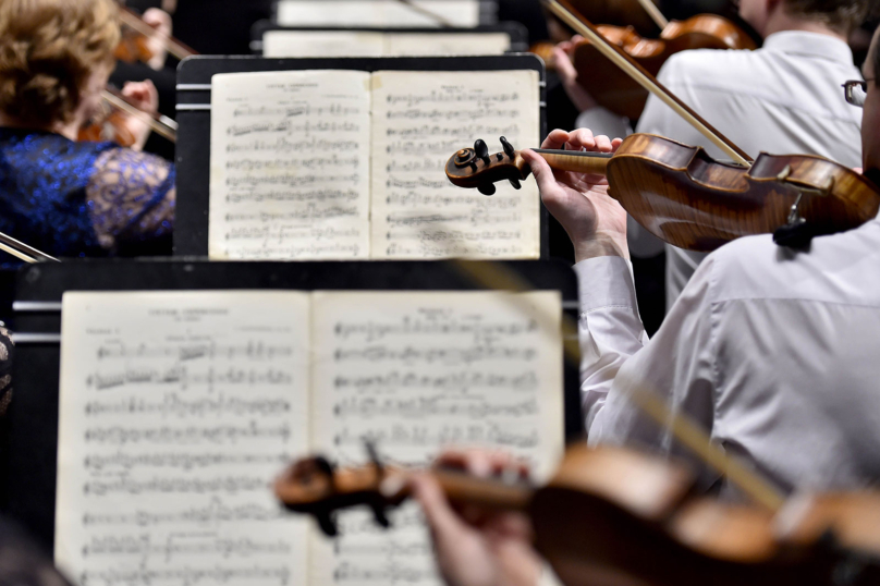 Dissonances autour du Centre de la musique