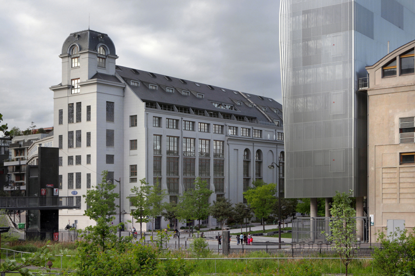 Bras de fer à l’université Paris 7 pour des doctorants pénalisés par leur passé