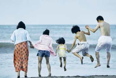 « Une affaire de famille », de Kore-eda Hirokazu : L’invention du bonheur