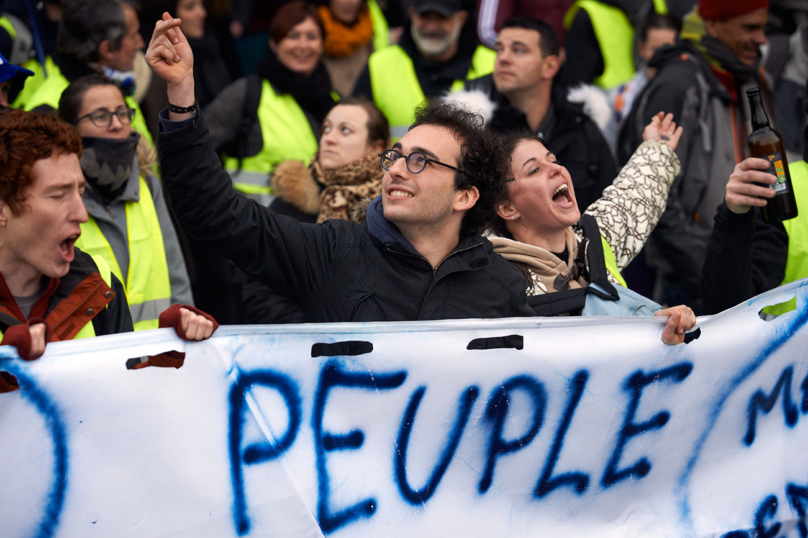 Les gilets jaunes nous invitent à repenser la démocratie