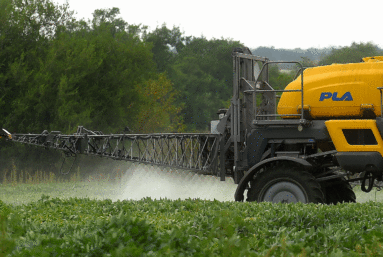 Macron renonce à sa promesse sur la sortie du glyphosate