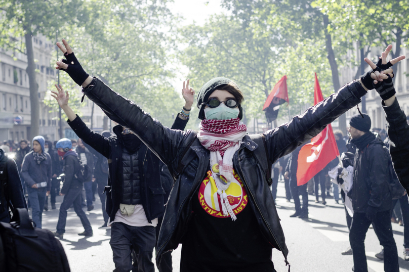 Un bâillon de plus sur le droit de manifester