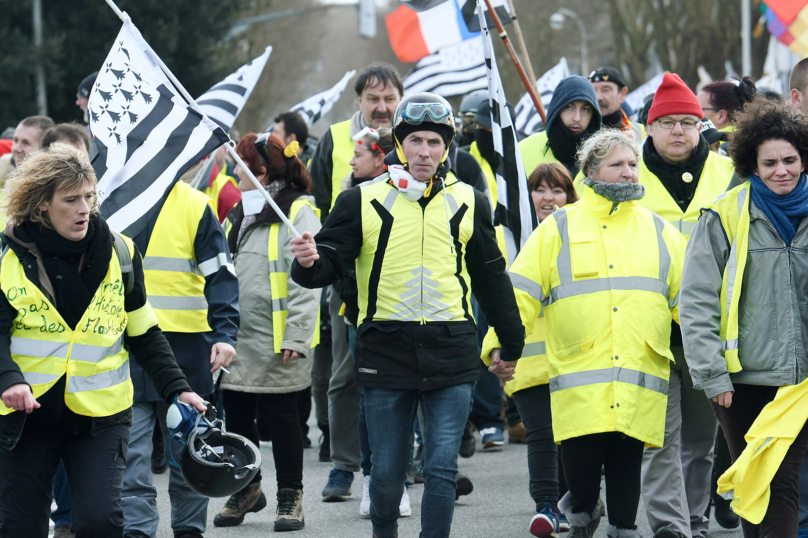 Gilets jaunes sous couvertures