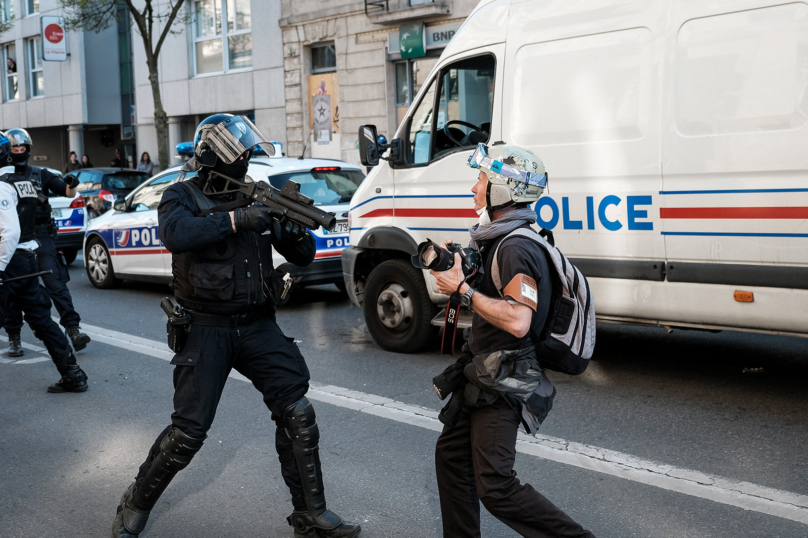 Journalistes, rangez vos papiers !