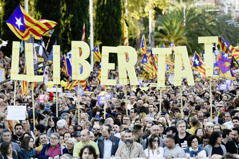 Flammes catalanes, feu espagnol