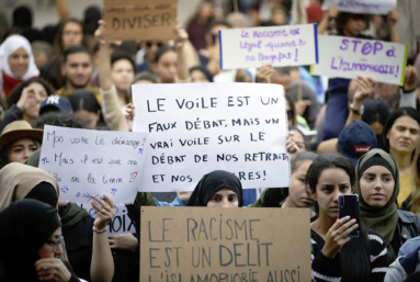 Voile : « Ces polémiques alimentent un racisme »