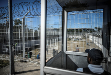 La France continue de retenir et d’expulser, le Conseil d’État saisi