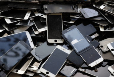 Organisons des destructions publiques de nos smartphones !